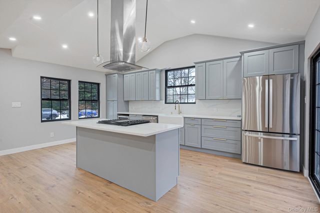 200 Evans Avenue, Freeport, NY 11520