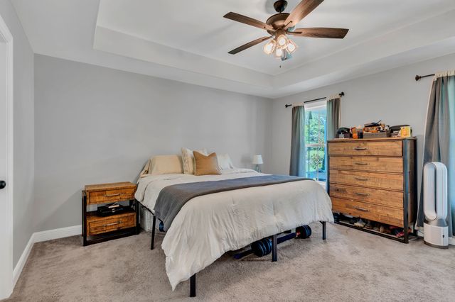 212 W South St, Greenbrier, TN 37073
