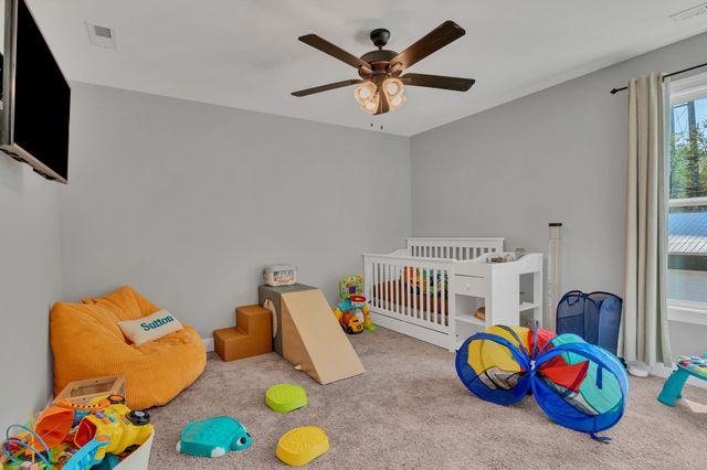 212 W South St, Greenbrier, TN 37073