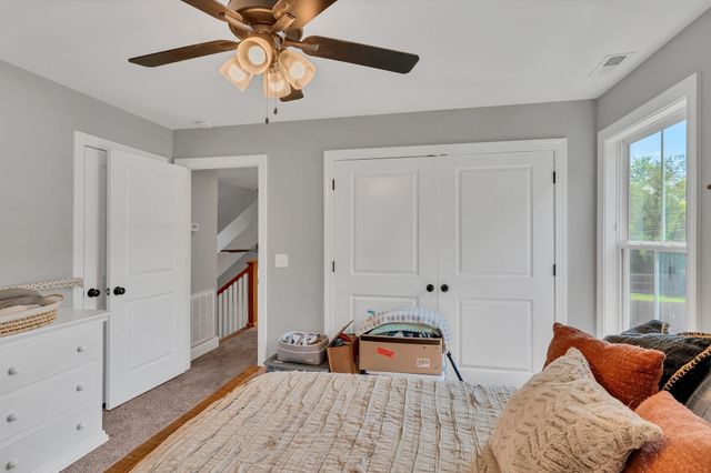 212 W South St, Greenbrier, TN 37073