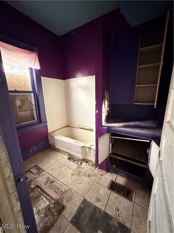 7515 Superior Avenue, Cleveland, OH 44103