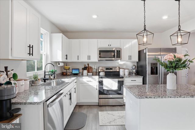 139 KENSINGTON CIR, Middletown, VA 22645