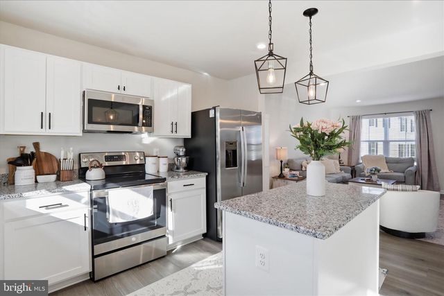 139 KENSINGTON CIR, Middletown, VA 22645