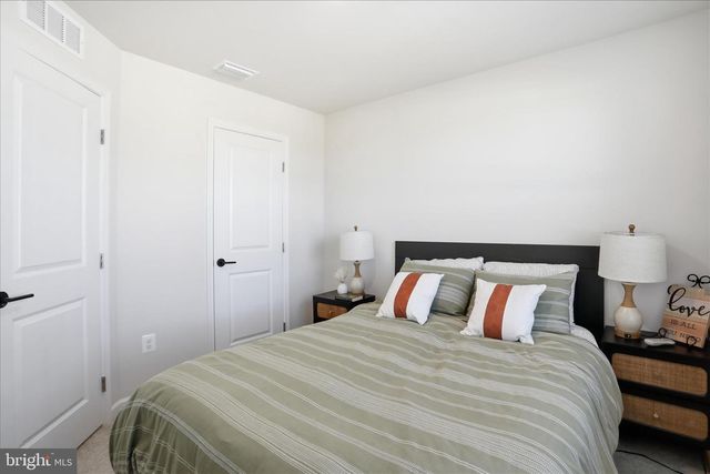 139 KENSINGTON CIR, Middletown, VA 22645