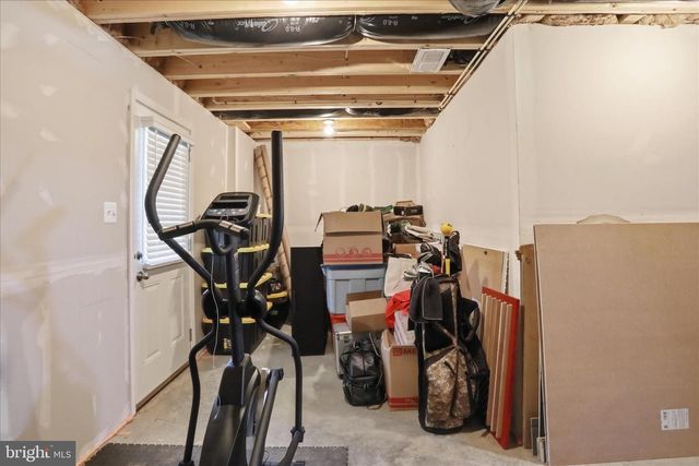 139 KENSINGTON CIR, Middletown, VA 22645