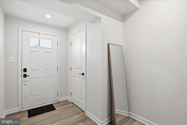 139 KENSINGTON CIR, Middletown, VA 22645