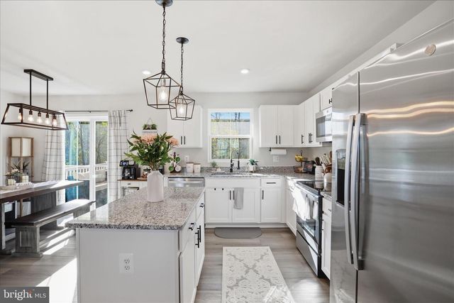 139 KENSINGTON CIR, Middletown, VA 22645