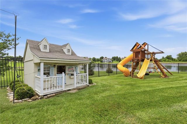 12808 Hollingsworth Road, Kansas City, KS 66109