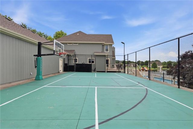 12808 Hollingsworth Road, Kansas City, KS 66109