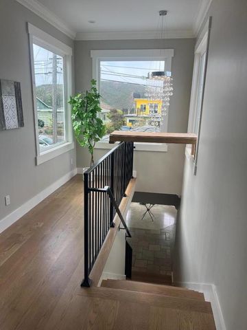 487 Manor Drive, Pacifica, CA 94044