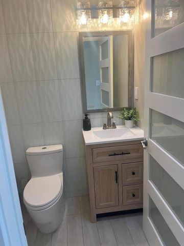 487 Manor Drive, Pacifica, CA 94044