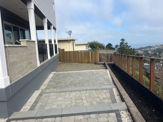 487 Manor Drive, Pacifica, CA 94044