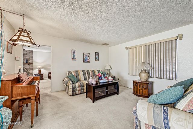 4633 W LAWRENCE Lane, Glendale, AZ 85302