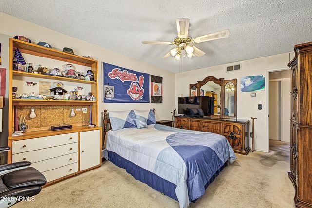 4633 W LAWRENCE Lane, Glendale, AZ 85302