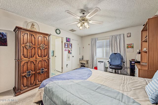 4633 W LAWRENCE Lane, Glendale, AZ 85302