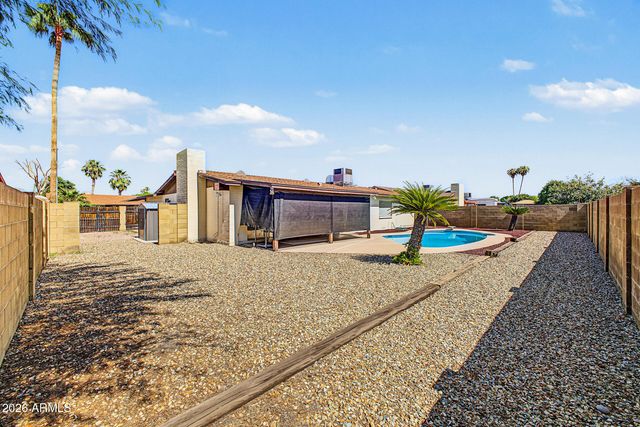 4633 W LAWRENCE Lane, Glendale, AZ 85302