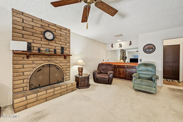4633 W LAWRENCE Lane, Glendale, AZ 85302