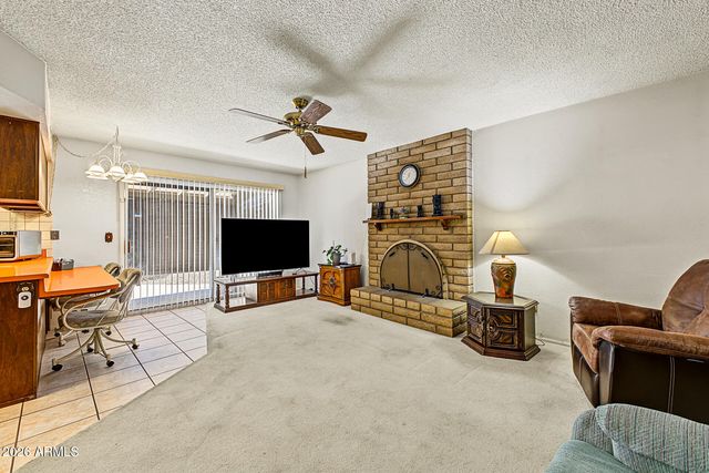 4633 W LAWRENCE Lane, Glendale, AZ 85302