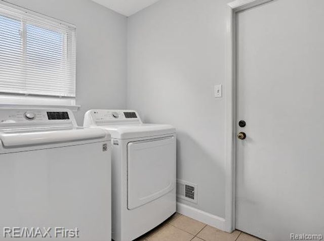 42446 Sycamore Drive, Sterling Heights, MI 48313