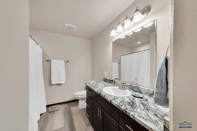 14766 GLENWOOD DR, Summerset, SD 57769