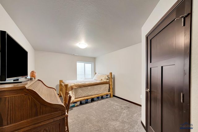 14766 GLENWOOD DR, Summerset, SD 57769