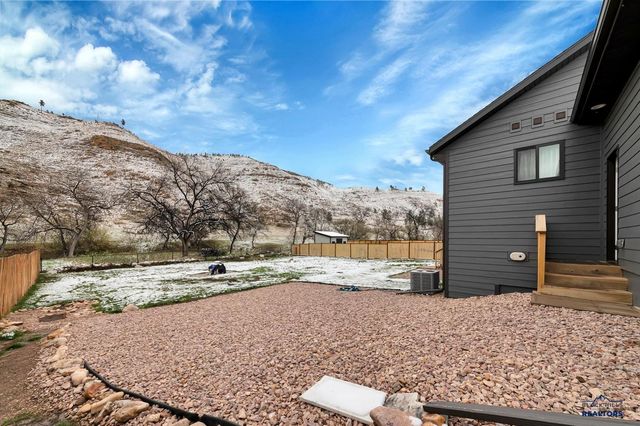 14766 GLENWOOD DR, Summerset, SD 57769