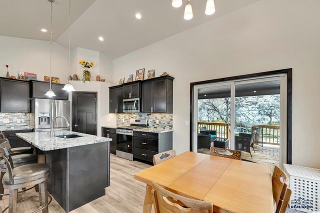 14766 GLENWOOD DR, Summerset, SD 57769