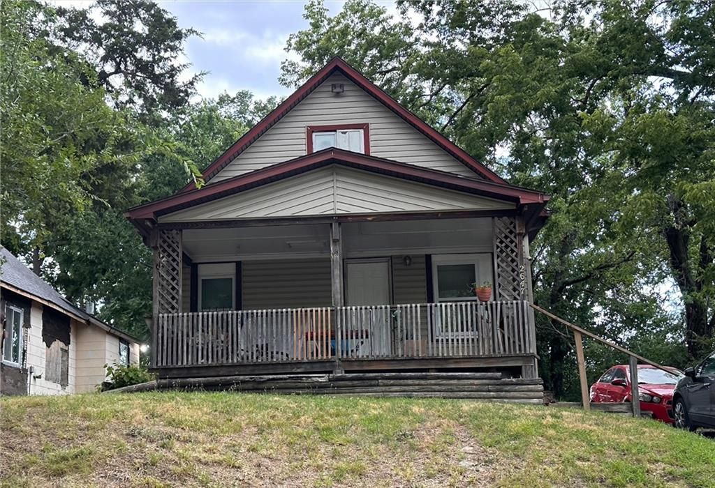 2647 Denver Avenue, Kansas City, MO 64127