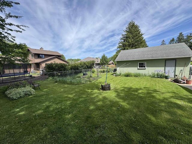 930 S Grove Street, Ripon, WI 54971