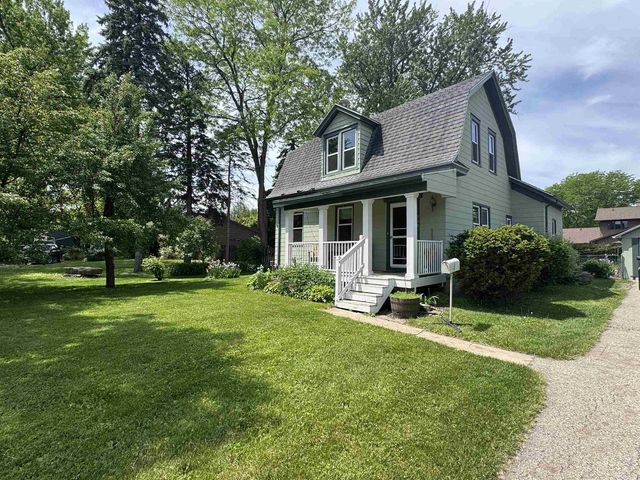 930 S Grove Street, Ripon, WI 54971