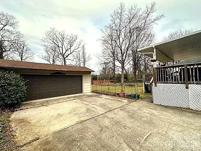 222 N Yadkin Avenue, Spencer, NC 28159