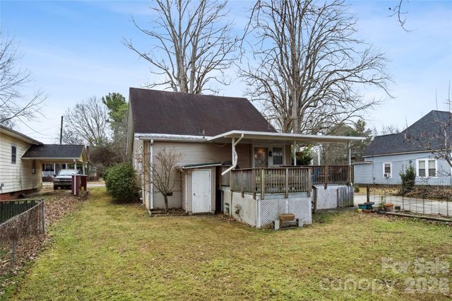 222 N Yadkin Avenue, Spencer, NC 28159
