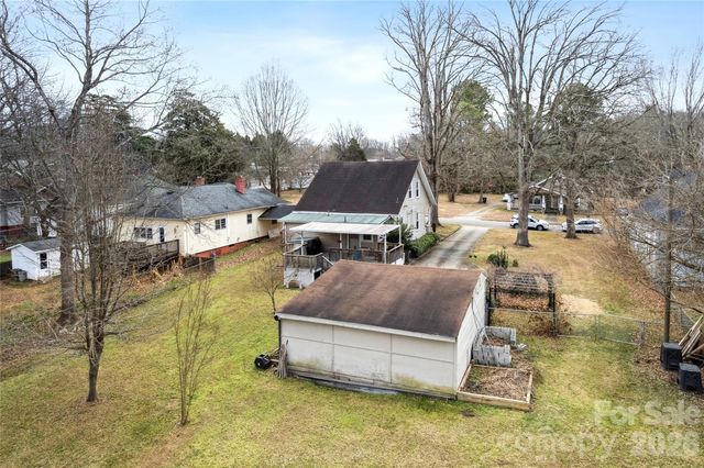 222 N Yadkin Avenue, Spencer, NC 28159
