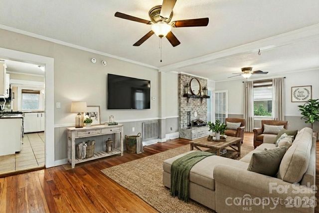 222 N Yadkin Avenue, Spencer, NC 28159