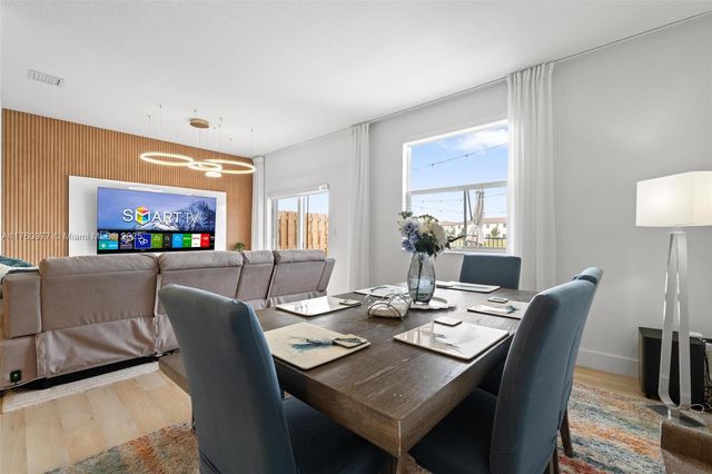 12824 NW 22nd Pl 12824, Miami, FL 33167