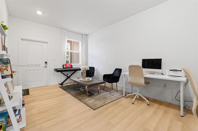 12824 NW 22nd Pl 12824, Miami, FL 33167