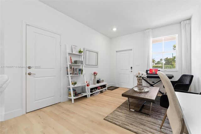 12824 NW 22nd Pl 12824, Miami, FL 33167