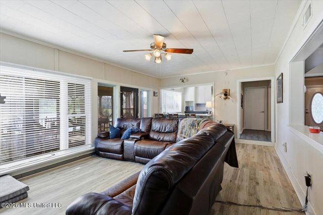 407 W Dewey Camp Drive, Florence, MS 39073
