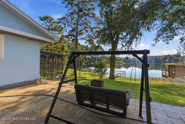 407 W Dewey Camp Drive, Florence, MS 39073