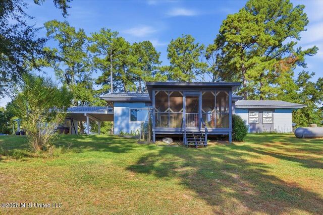 407 W Dewey Camp Drive, Florence, MS 39073
