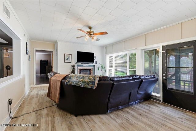 407 W Dewey Camp Drive, Florence, MS 39073