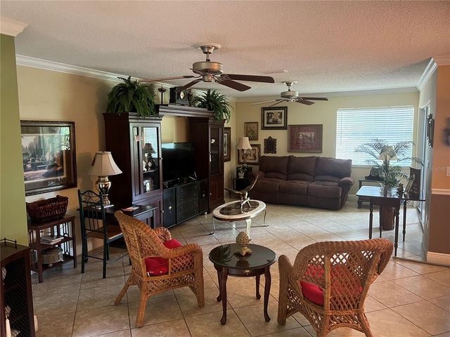 618 MAPLE OAK CIRCLE 112, Altamonte Springs, FL 32701