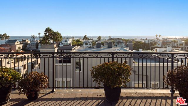 123 Channel Pointe Mall, Marina Del Rey, CA 90292