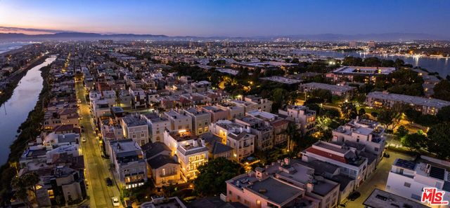 123 Channel Pointe Mall, Marina Del Rey, CA 90292