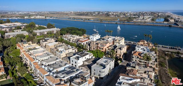 123 Channel Pointe Mall, Marina Del Rey, CA 90292