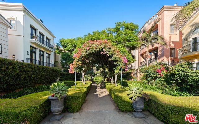 123 Channel Pointe Mall, Marina Del Rey, CA 90292