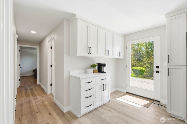 21437 SE 232nd Street, Maple Valley, WA 98038
