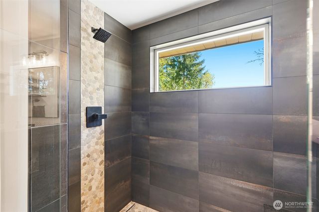 21437 SE 232nd Street, Maple Valley, WA 98038