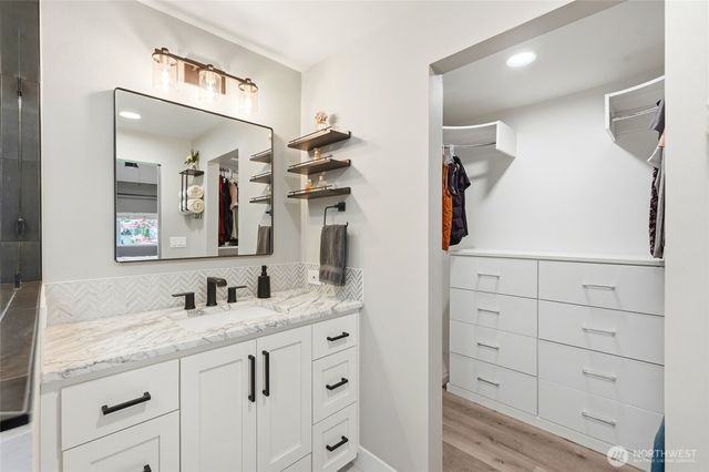 21437 SE 232nd Street, Maple Valley, WA 98038