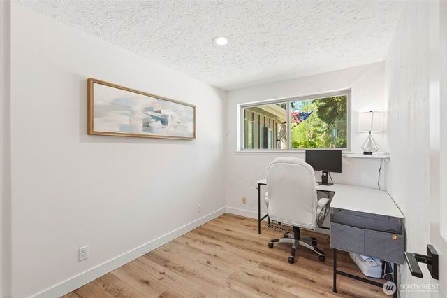 21437 SE 232nd Street, Maple Valley, WA 98038